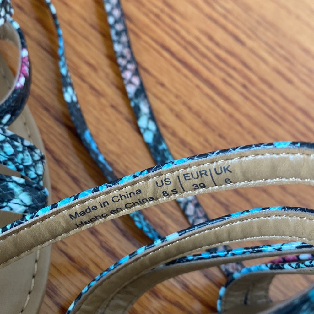Call It Spring Wrap Around Flat Sandals Vegan Multicolor Size 8.5 - Picture 9 of 9